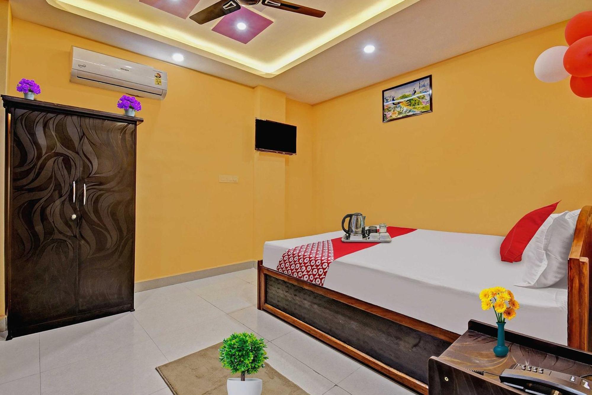 Hotel O Lotus Inn Danapur Exterior foto