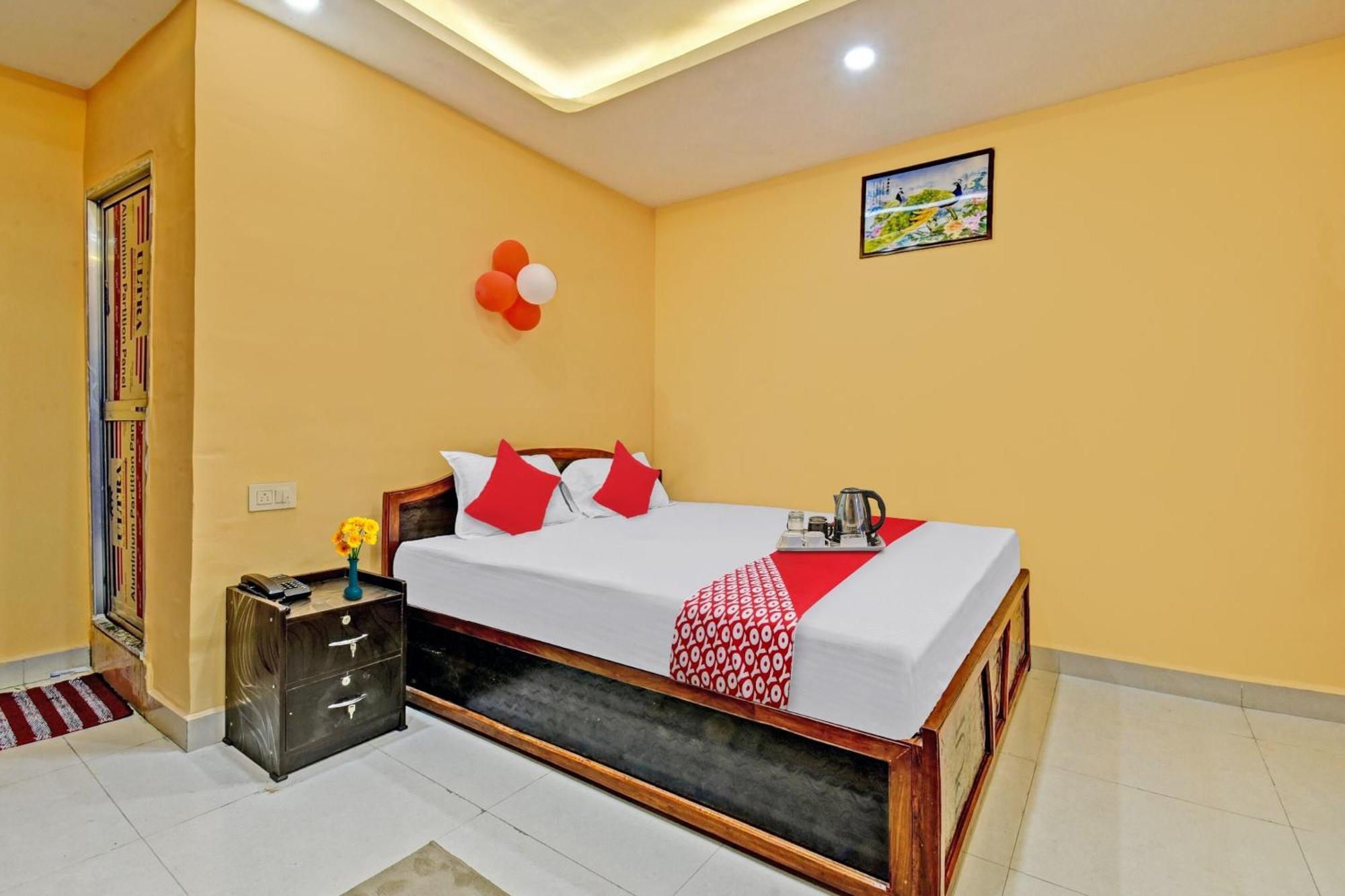 Hotel O Lotus Inn Danapur Exterior foto